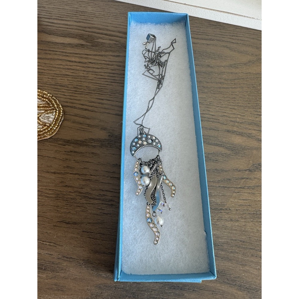Touchstone crystal jellyfish 30" adjustable Necklace new in box